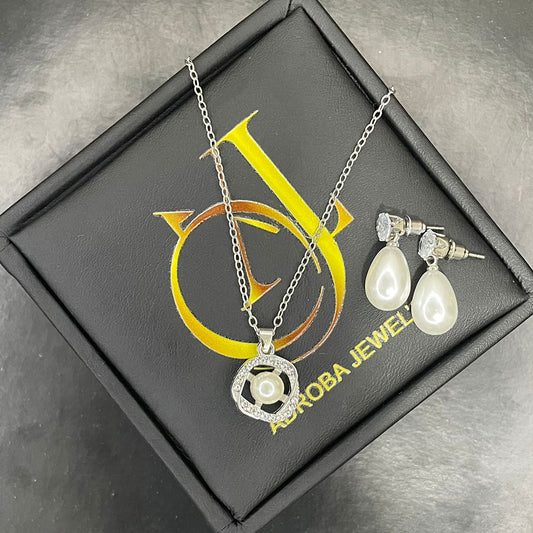 Charm pendant