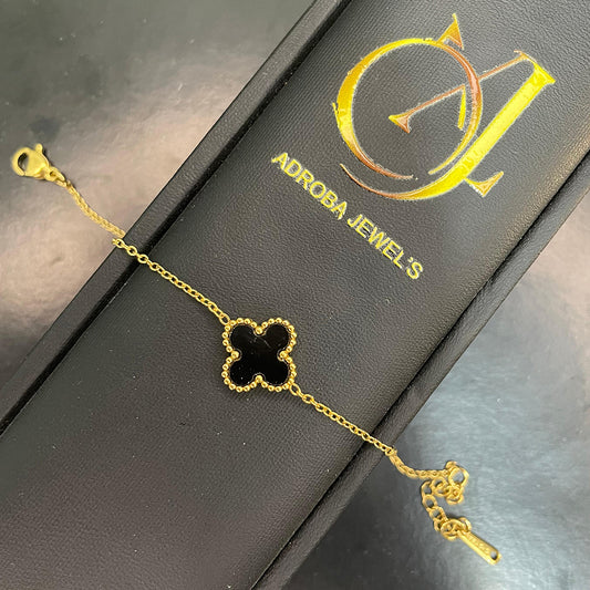 Clover bracelet